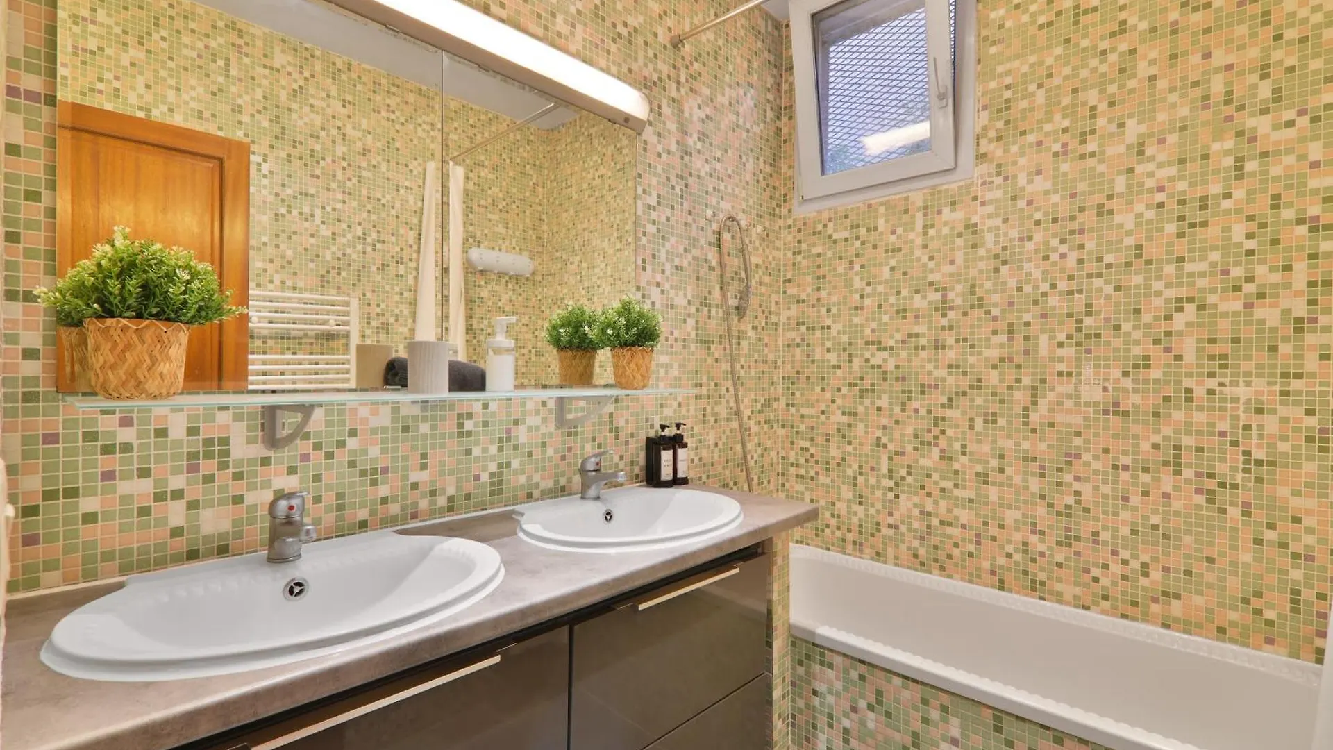 Appartement Quartier Saint Marcel Free Netflix Париж Апартаменты